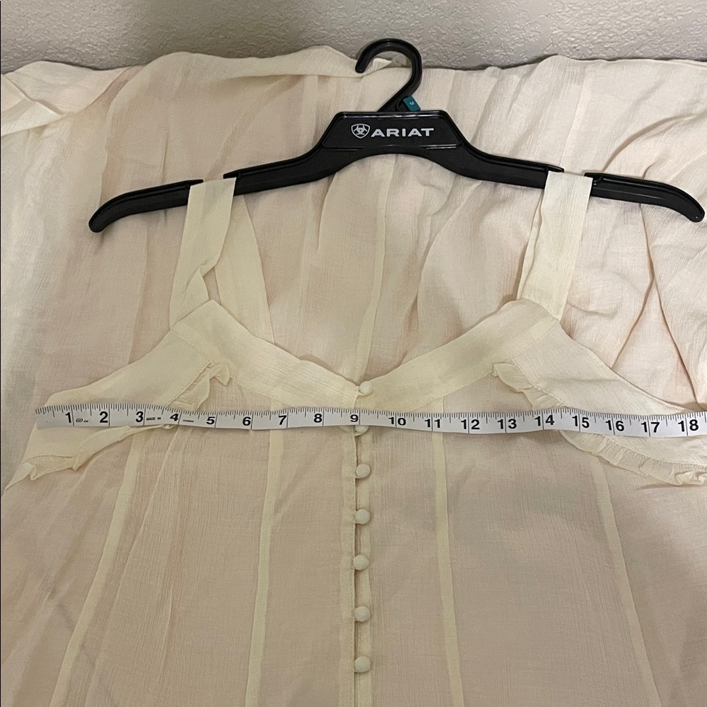 Ariat Cream Sleeveless Button-Down Blouse